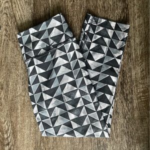 Nike Dri-Fit Leggings with Geometric Pattern, XS